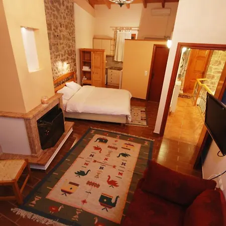 فندق Parnassos 2*