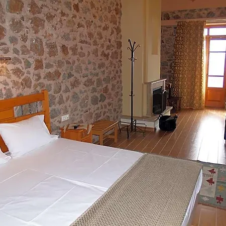 Parnassos Hotel