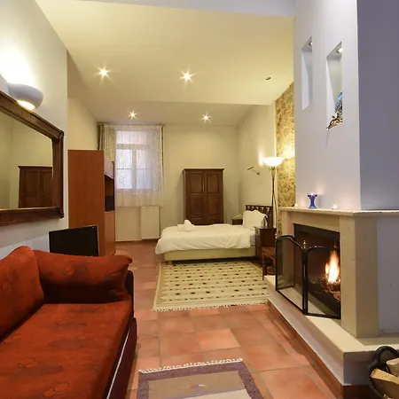 فندق Parnassos أراخوفا